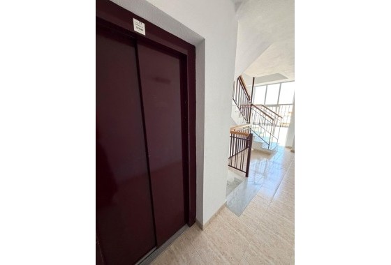 Wiederverkauf - Wohnung / Apartment -
Torrevieja - La Mata
