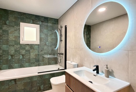 Revente - Appartement -
Torrevieja - Playa del Cura