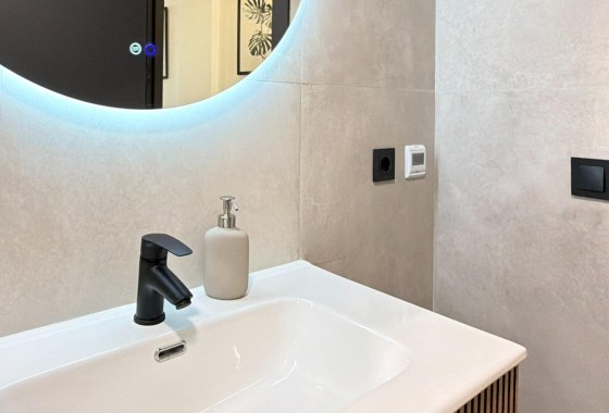 Revente - Appartement -
Torrevieja - Playa del Cura