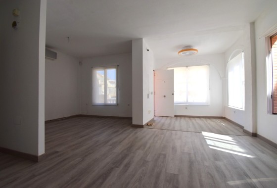 Resale - Detached Villa -
Orihuela Costa - Playa Flamenca