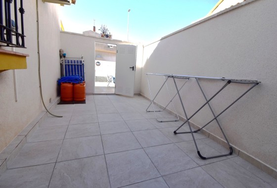 Herverkoop - Halfvrijstaande villa -
Orihuela Costa - La Zenia