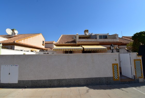 Herverkoop - Halfvrijstaande villa -
Orihuela Costa - La Zenia