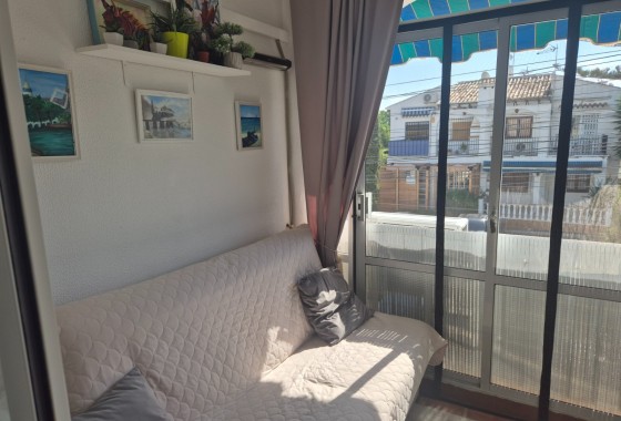 Herverkoop - Appartement / Flat -
Torrevieja - Lago jardin