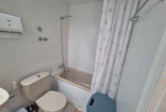 Herverkoop - Appartement / Flat -
Torrevieja - Lago jardin