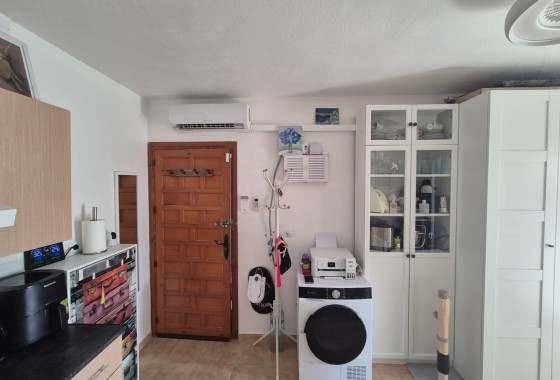 Herverkoop - Appartement / Flat -
Torrevieja - Lago jardin