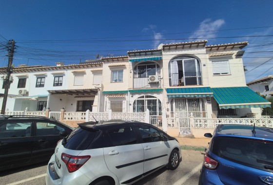 Herverkoop - Appartement / Flat -
Torrevieja - Lago jardin