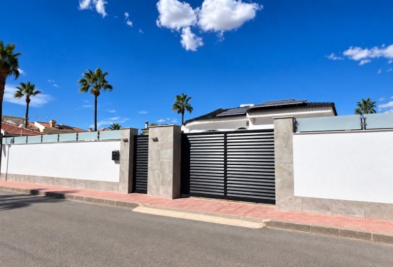 Herverkoop - Vrijstaande Villa -
Ciudad Quesada - Rojales - Ciudad Quesada