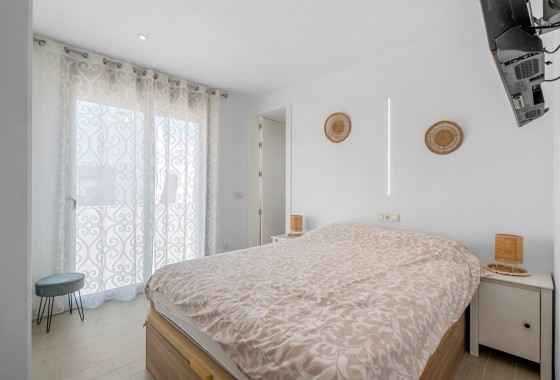 Herverkoop - Vrijstaande Villa -
Orihuela Costa - Villamartín