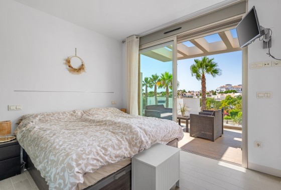 Herverkoop - Vrijstaande Villa -
Orihuela Costa - Villamartín