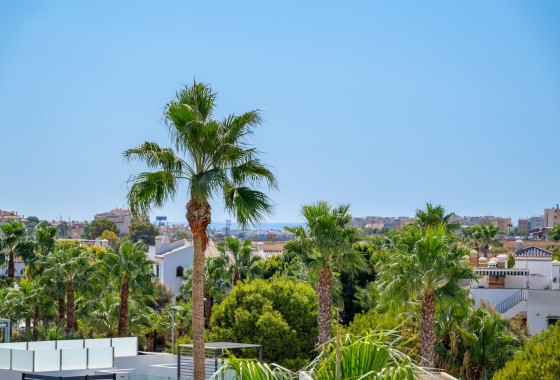 Herverkoop - Vrijstaande Villa -
Orihuela Costa - Villamartín