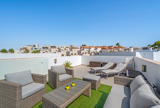 Herverkoop - Vrijstaande Villa -
Orihuela Costa - Villamartín