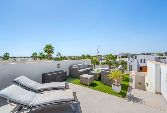 Herverkoop - Vrijstaande Villa -
Orihuela Costa - Villamartín