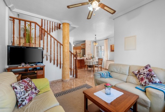 Venta - Chalet Independiente -
Guardamar del Segura