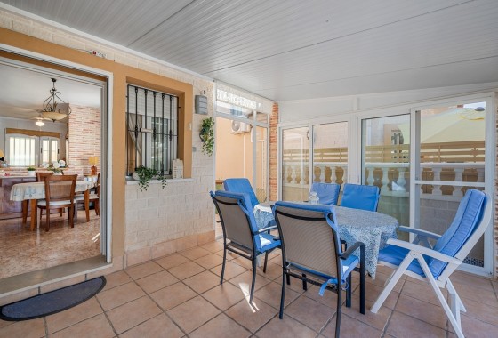 Venta - Chalet Independiente -
Guardamar del Segura