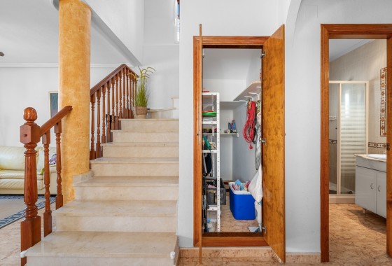 Venta - Chalet Independiente -
Guardamar del Segura