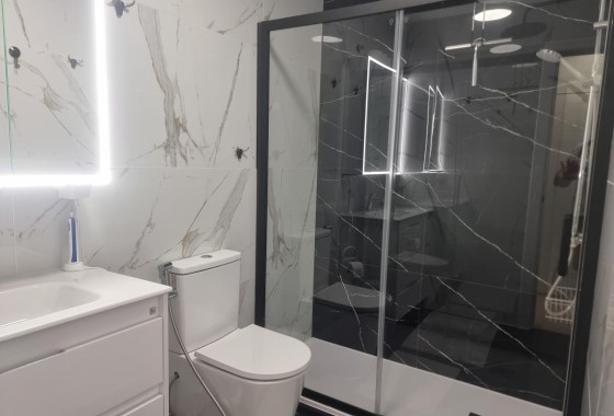 Herverkoop - Appartement / Flat -
Torrevieja - Playa de los Locos