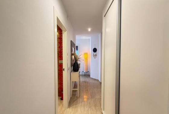 Revente - Appartement -
Torrevieja - Paseo Maritimo
