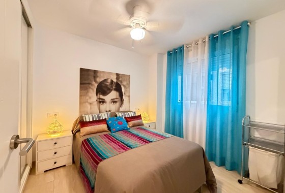 Revente - Appartement -
Torrevieja - Paseo Maritimo