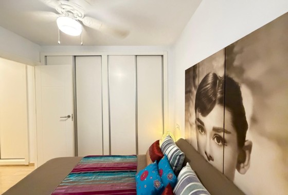 Revente - Appartement -
Torrevieja - Paseo Maritimo