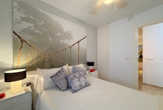 Revente - Appartement -
Torrevieja - Paseo Maritimo