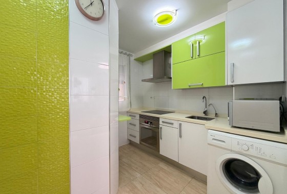Revente - Appartement -
Torrevieja - Paseo Maritimo