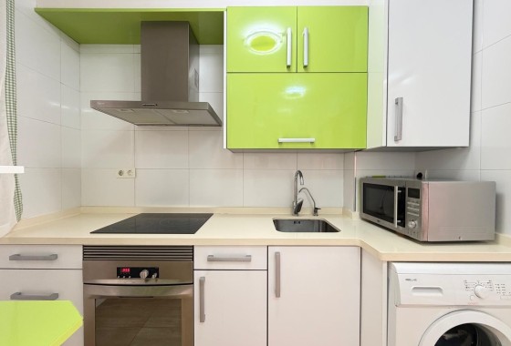 Revente - Appartement -
Torrevieja - Paseo Maritimo