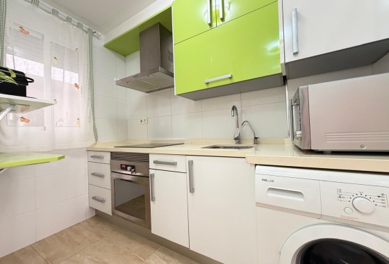 Revente - Appartement -
Torrevieja - Paseo Maritimo