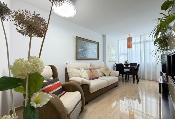 Revente - Appartement -
Torrevieja - Paseo Maritimo