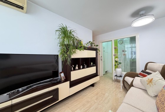 Revente - Appartement -
Torrevieja - Paseo Maritimo