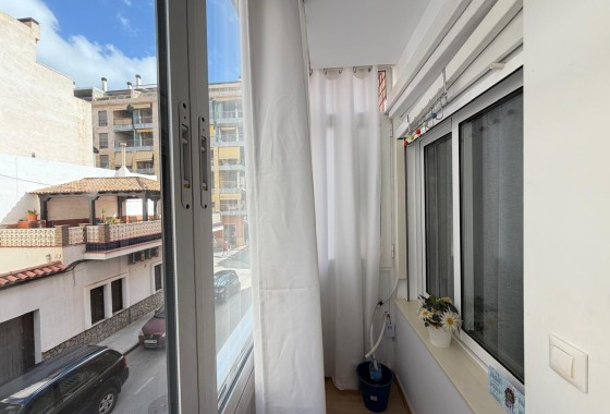 Revente - Appartement -
Torrevieja - Paseo Maritimo