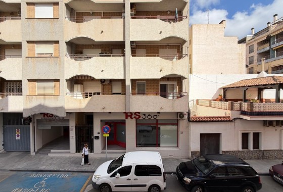 Revente - Appartement -
Torrevieja - Paseo Maritimo