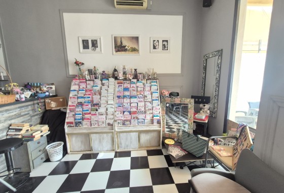 Venta - Comercial -
La Zenia