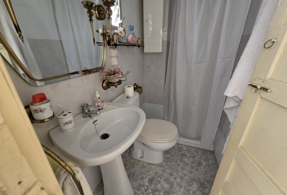 Resale - Townhouse -
Sax