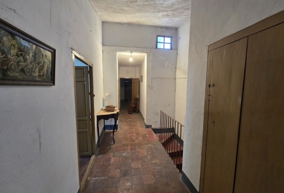 Resale - Townhouse -
Sax