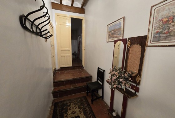 Resale - Townhouse -
Sax