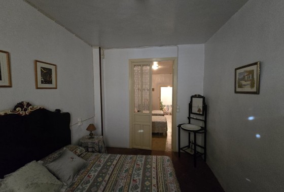 Resale - Townhouse -
Sax