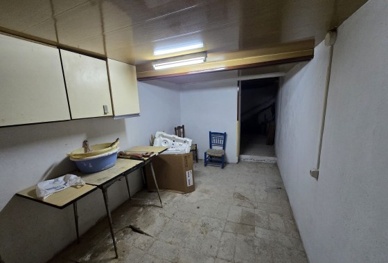 Resale - Townhouse -
Sax