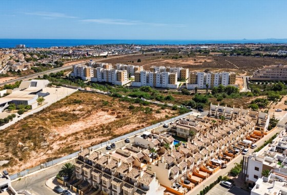 Herverkoop - Vrijstaande Villa -
Orihuela Costa