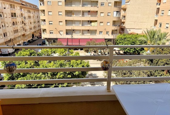 Revente - Appartement -
Torrevieja - El molino
