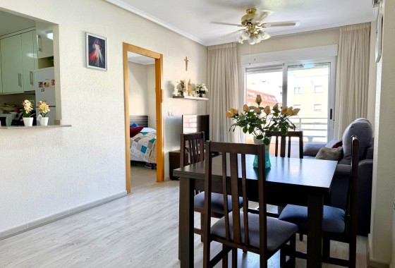Revente - Appartement -
Torrevieja - El molino