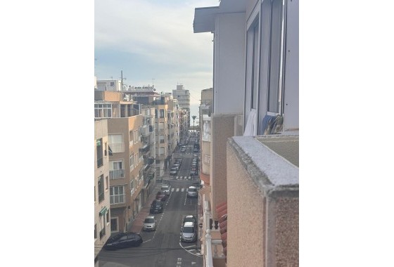 Herverkoop - Appartement / Flat -
Torrevieja - Playa del Cura