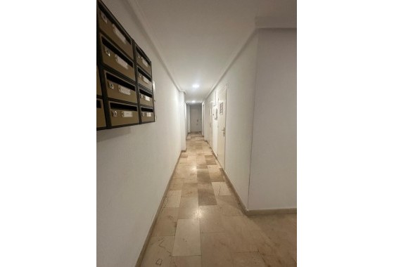 Herverkoop - Appartement / Flat -
Torrevieja - Playa del Cura