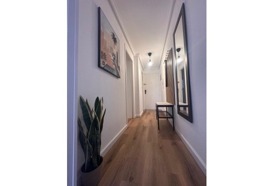 Herverkoop - Appartement / Flat -
Torrevieja - Playa del Cura
