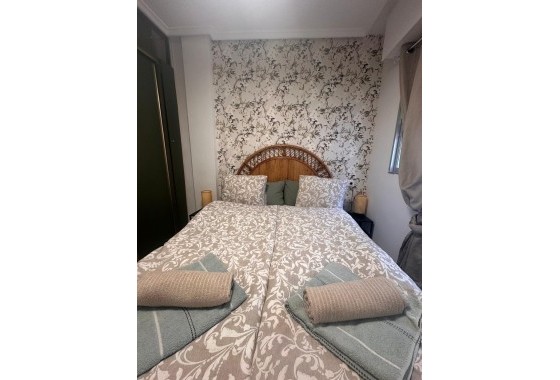 Herverkoop - Appartement / Flat -
Torrevieja - Playa del Cura