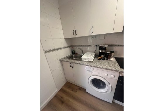 Herverkoop - Appartement / Flat -
Torrevieja - Playa del Cura