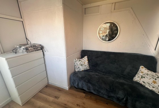 Herverkoop - Appartement / Flat -
Torrevieja - Playa del Cura