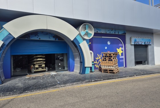 Venta - Comercial -
La Zenia