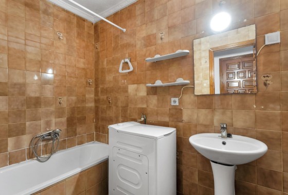 Sprzedaż - Apartament / Mieszkanie -
Torrevieja - Torre del moro