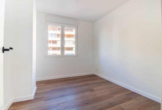 Herverkoop - Appartement / Flat -
Torrevieja - Acequion
