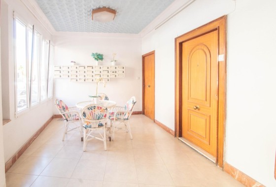Herverkoop - Appartement / Flat -
Torrevieja - Acequion
